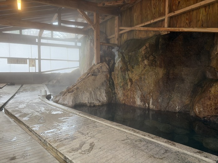 浴槽？は二つ(混浴)