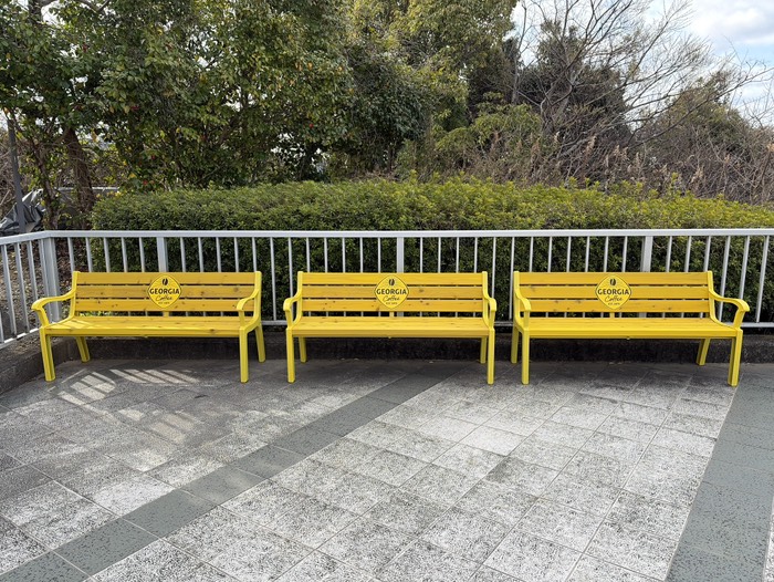 ジョージアのベンチ