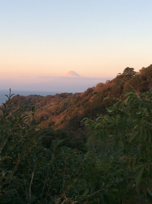 幸福地蔵から見る富士山