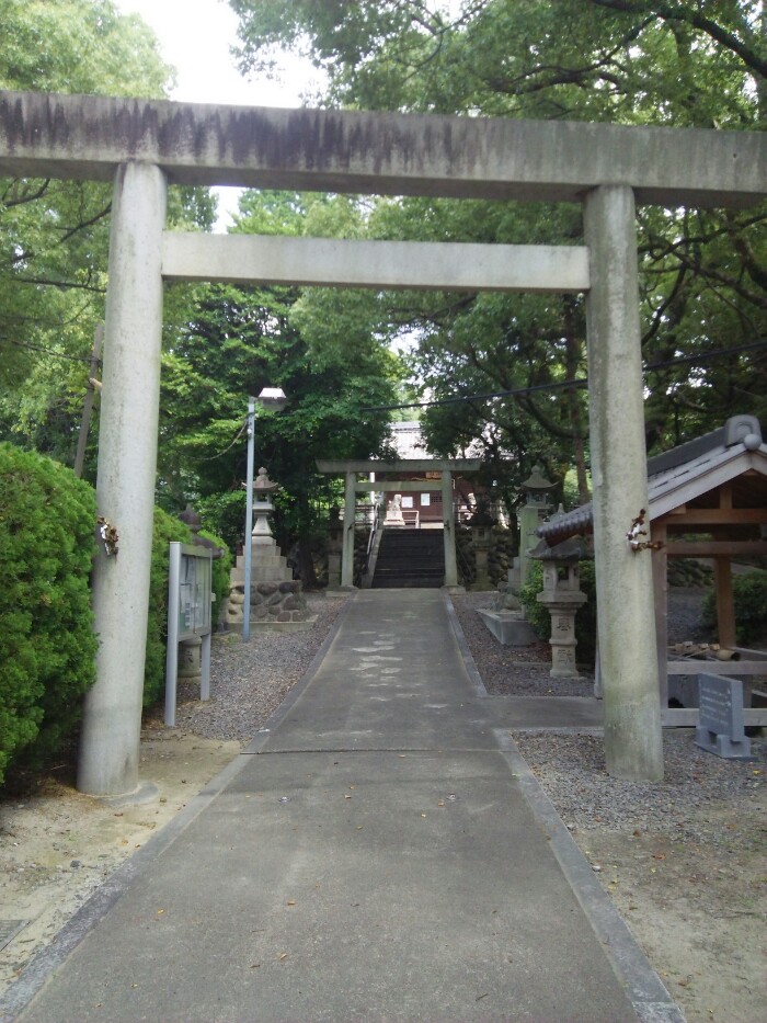 山神社です