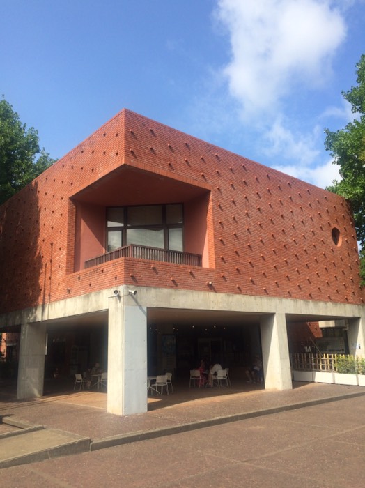 風土記の丘資料館