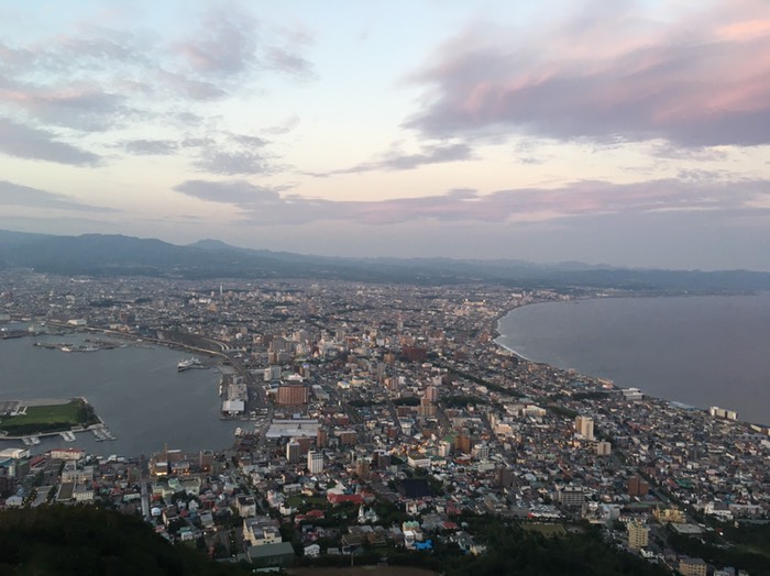 街の灯りが少しずつ…