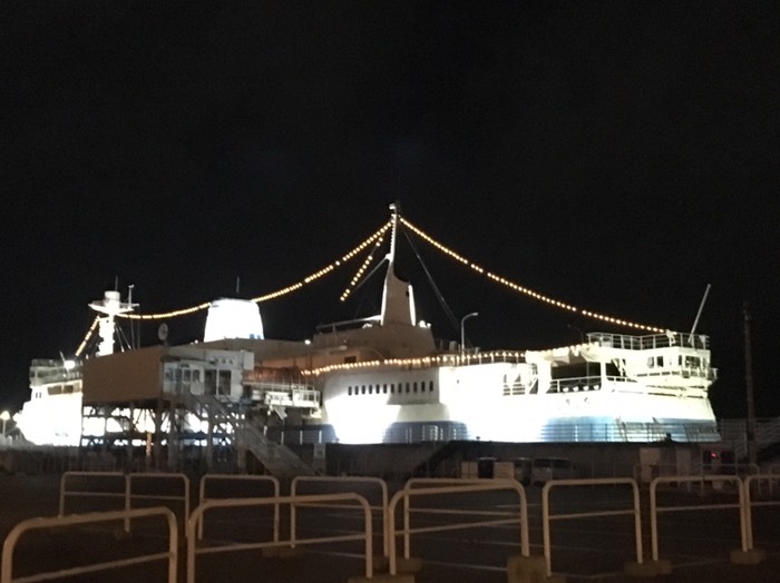 綺麗にライトアップされています