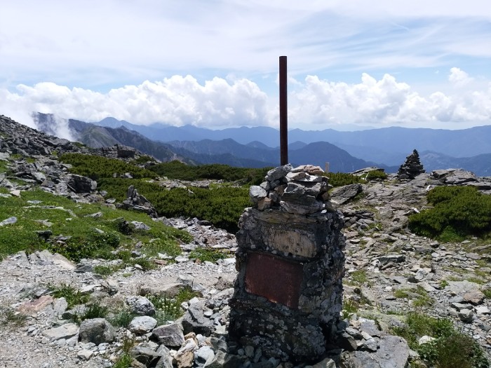 塩見岳がみえる