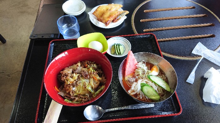 昼食