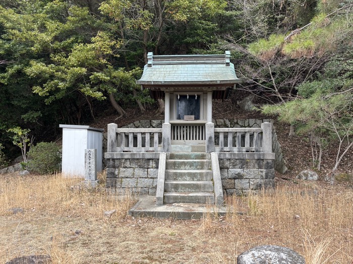 どう見てもお宮だよねぇ