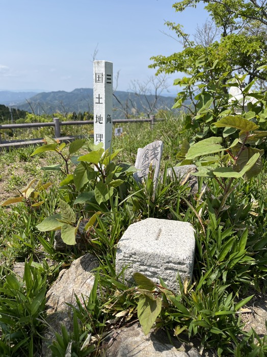 山頂三角点