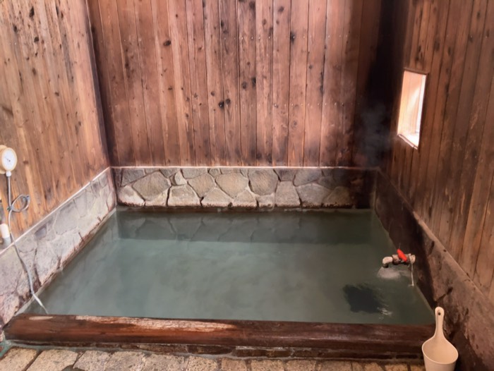 独泉♨️