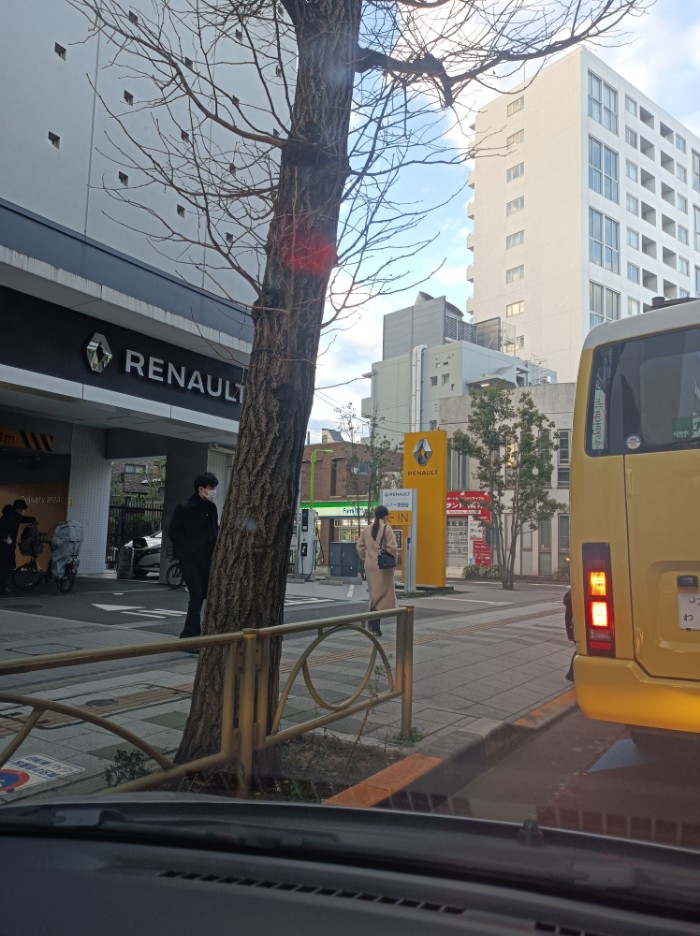 駒沢大学駅前