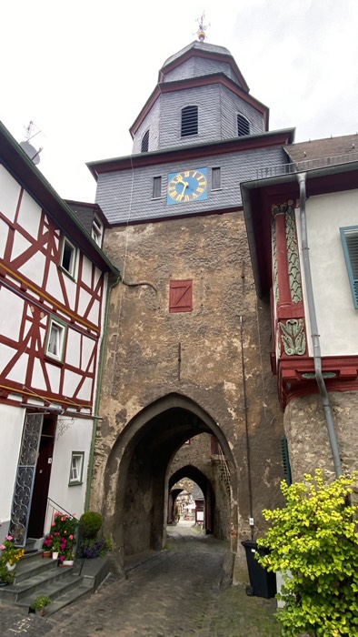 … durch mehrere Tore hintereinander 
