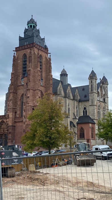 Wetzlarer Dom in seiner Gänze 
