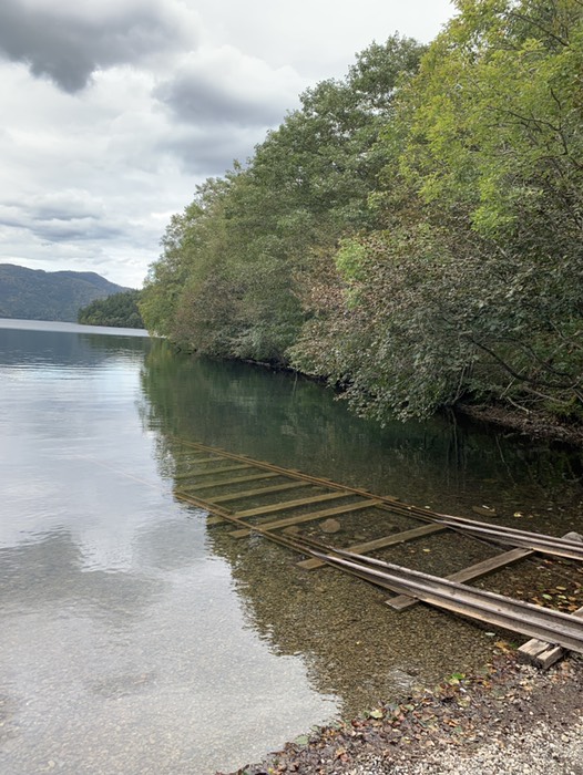 湖底線路