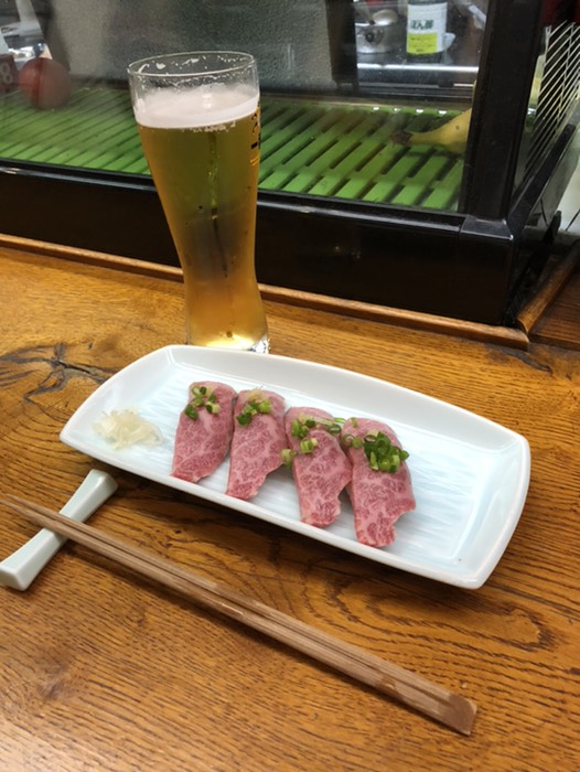 飛騨牛にぎりを堪能
