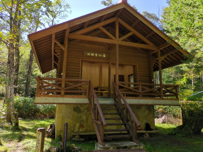 シラビソ小屋