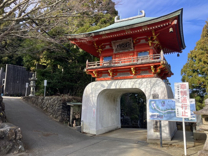 朝熊岳奥之院 極楽門