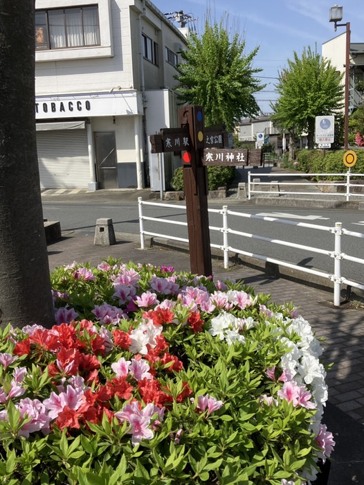 腕木鉄道信号を模した道標