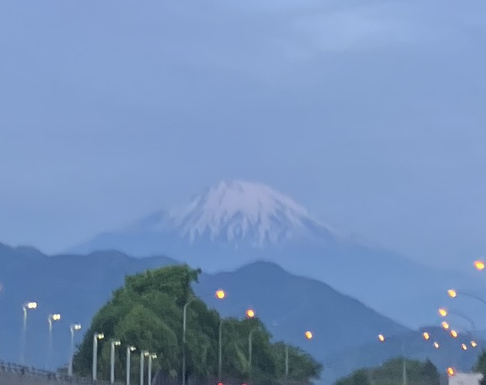 霞み富士🗻