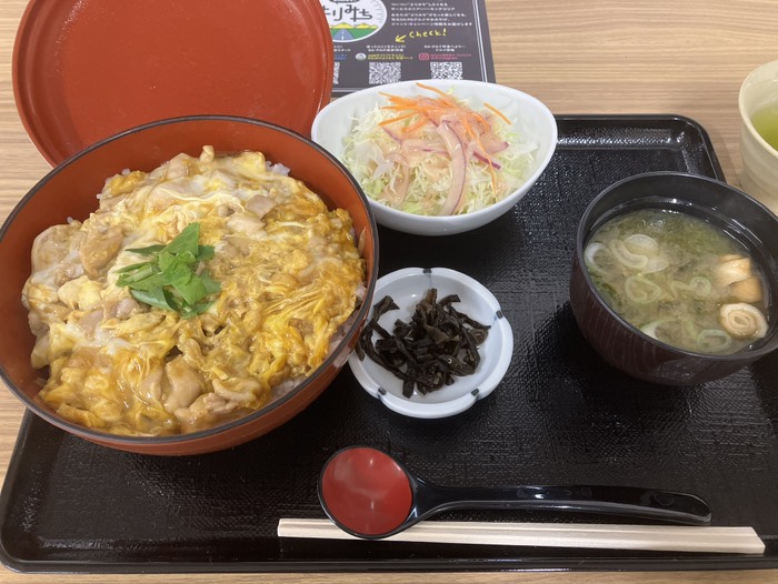 菜彩鶏の親子丼¥980