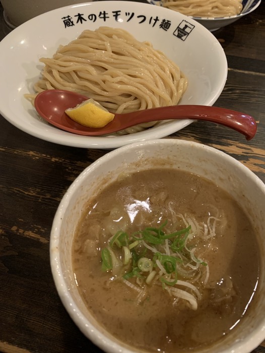 牛もつつけ麺