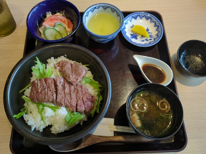 ステーキ丼