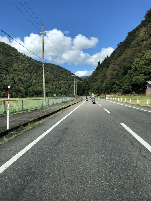 秋空とバイク