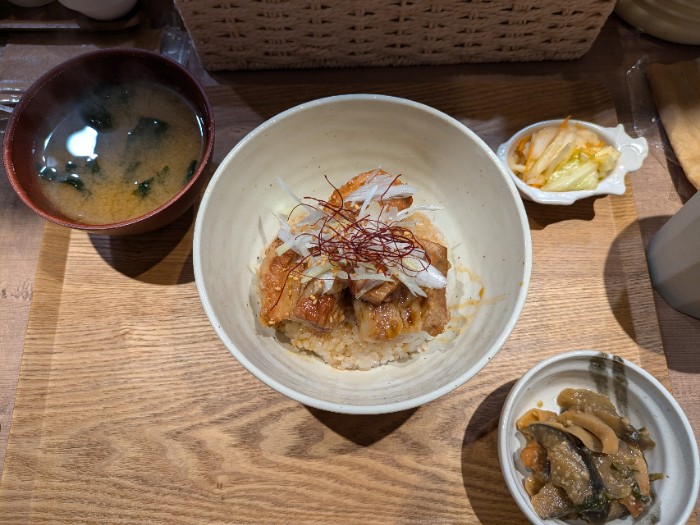 角煮丼