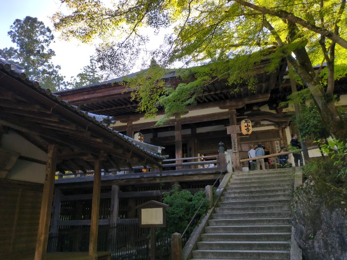 石山寺本堂