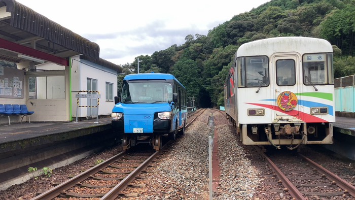 鉄道モードのDMVをお見送り