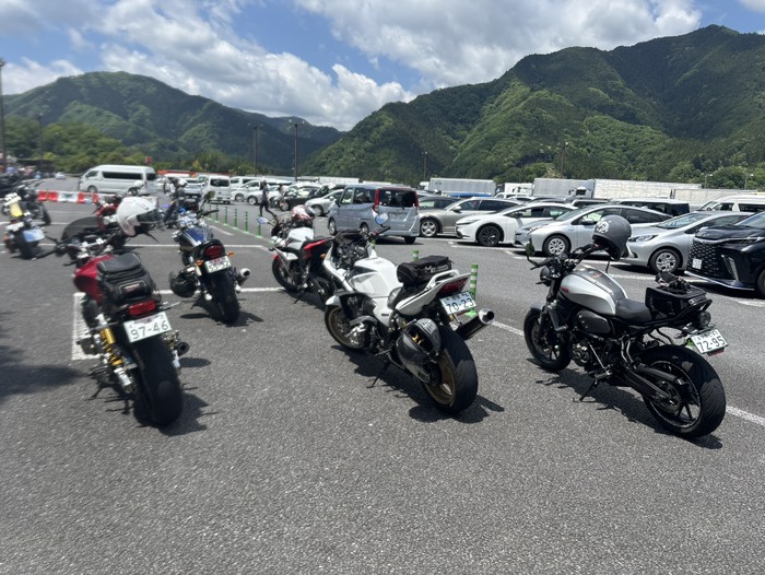 談合坂サービスエリアで小休憩🚬