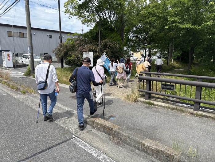 疎水沿いへ