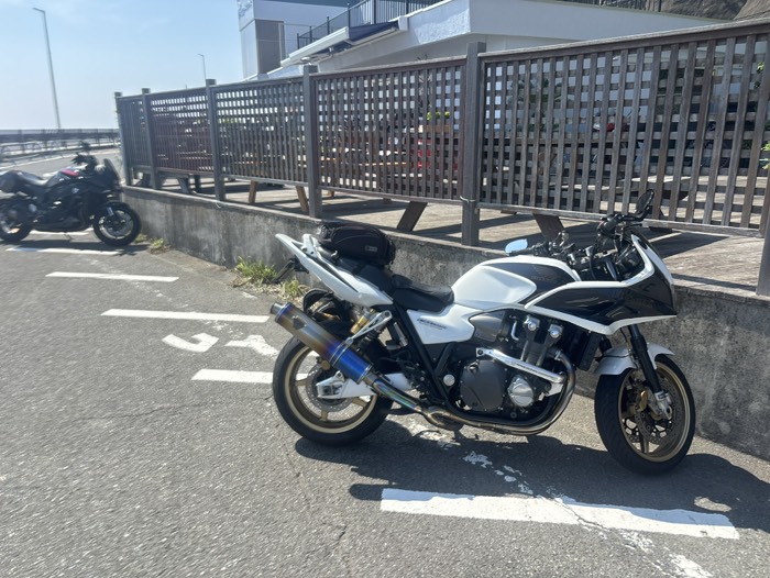 まるわ食堂到着