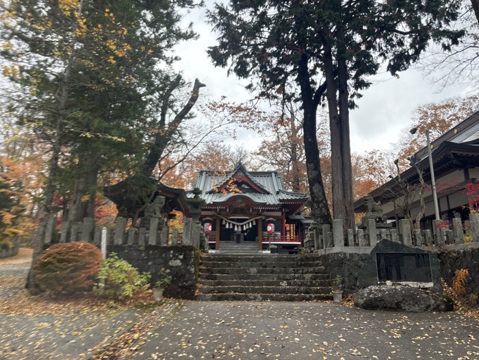 山中諏訪神社