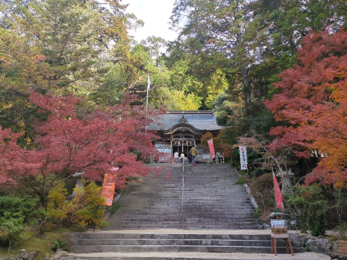 仁比山神社