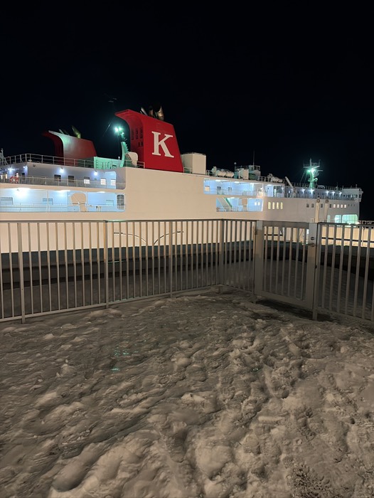 展望デッキは除雪されず