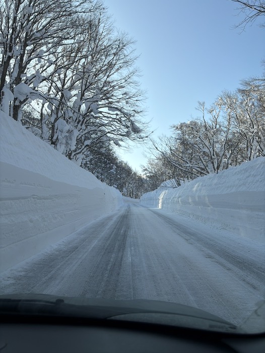 酸ヶ湯の雪の回廊