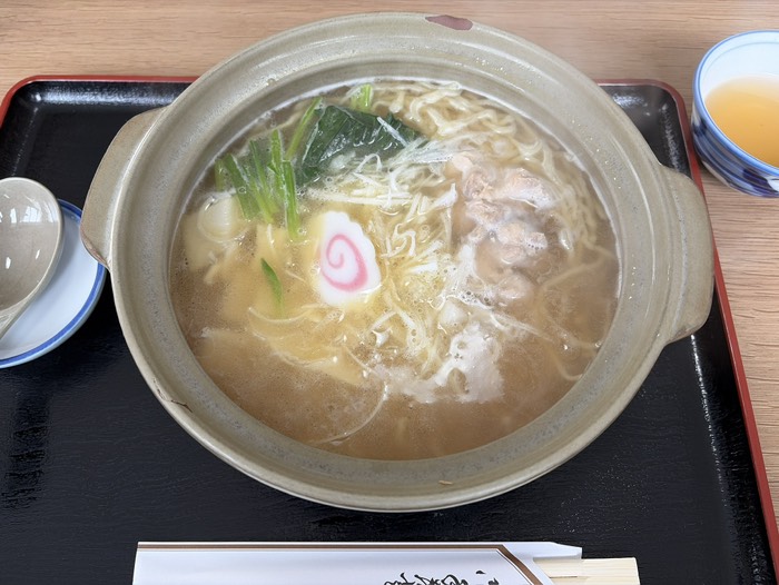 お目当ての 白布ラーメン(¥1,000)
