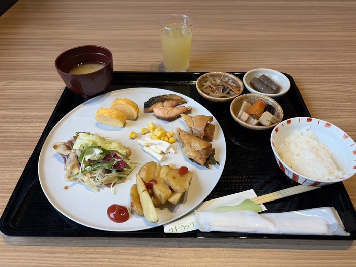 豪華な朝食(ビュッフェ)