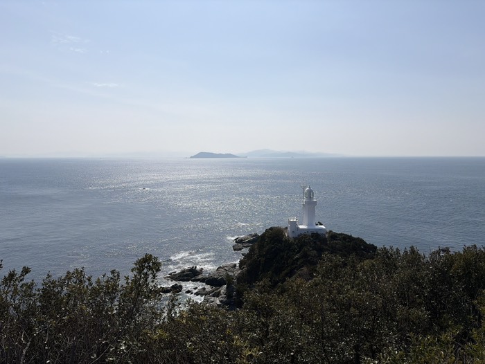 東大の真上に見える山が大分県